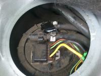 Citroen Xantia I 2.0 '95 - Brak ciśnienia w pompie paliwa, niskie napięcie