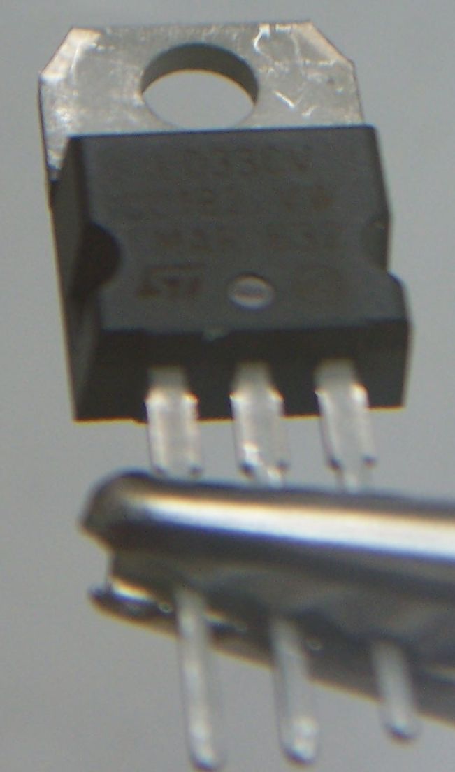 Ile powinien mieć na wyjściu LD1117VC33? - elektroda.pl