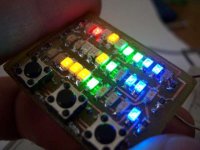 Mikrodot zegarek z kolorowych diod LED