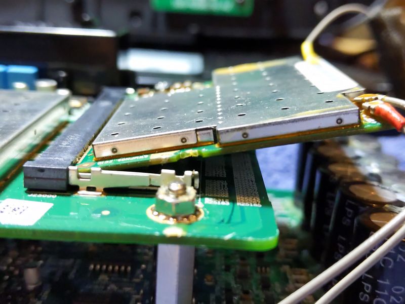 Sonos Play 5 gen1 zmarły po przedawkowaniu kleju, procedura resuscytacji.