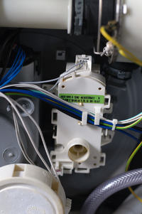 Zmywarka Whirlpool ADG4966M - błąd F6/Fb po przepłukaniu naczyń zimną wodą