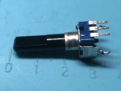 Wymiana potencjometru (enkodera) w Behringer CX2310