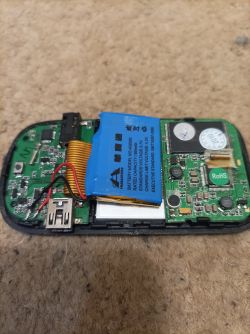 Wlutowanie baterii do IBOX WEE - czy schemat połączeń jest prawidłowy?