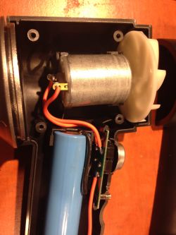 Czas na porządki - ręczny, ale czy poręczny? Odkurzacz z chin.