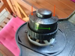 NAC TE25-J Electric Trimmer: Guidance on Opening the Head and Line Retrieval