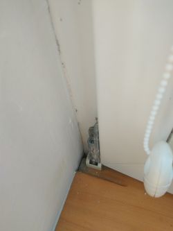 Adjusting the balcony door - a problem with a tilting setting Adjusting the balcony door - a problem with a tilting setting