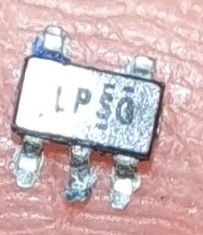 Jak naprawić korozję płytki w mierniku Sonet MIC-10 po wylaniu baterii?