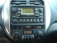 Toyota Rav4 II gen. Radio CD+Navi nie działa po przekręceniu zapłonu. Toyota Rav4 II gen. Radio CD+Navi nie działa po przekręceniu zapłonu.