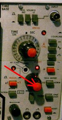 Oscyloskop Radiotechnika DT-516A - Przebieg sie nie zatrzymuje.