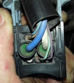 Schemat do Nissan X-trail 1.6 96 kW. z 2014 roku silnik R9M sterownik Bosch 0 281 031 099