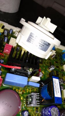 Zmywarka LG D1484BF błąd Drainage Error (0E) z nową i starą pompą.