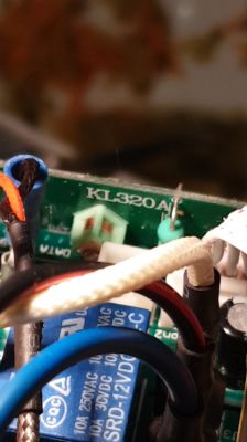 Podłączenie zamiennika pilota do maszyny KAM atmosphere KSM DMX 2000 - wymiana anteny KL320A