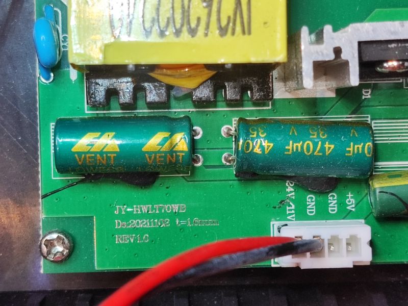 Wnętrze zasilacza stacji lutowniczej Yato YT-82462