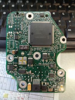 Volvo xc70 - Brak komunikacji z modułem DEM, możliwość klonowania M29F200BB?