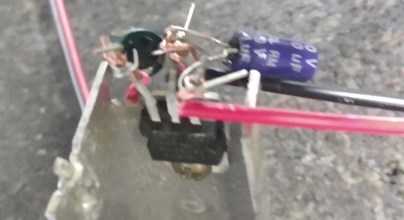 Wojna? Brak zasilania? Czyli awaryjne ładowanie urządzeń mobilnych