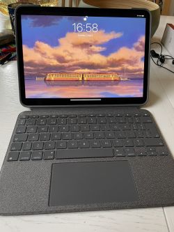 iPad PRO 11 3rd gen + Logitech Combo Touch iPad PRO 11 3rd gen + Logitech Combo Touch