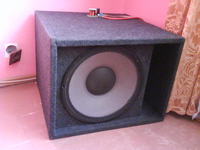 Jaki wzmacniacz samochodowy do tej skrzyni ALPHARD SUB 1501