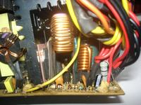 Topower model: TOP 526 P6 420W włącza się z dużym opóznieniem.