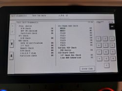 Ekran diagnostyczny kopiarki Konica Minolta bizhub 227 z jednym błędem pamięci WORK1