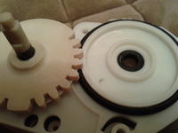 MIELE G1532sci - Cieknie pompa myjąca na rozdzielaczu ciśnienia.