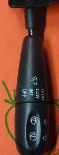 Jak zdemontować włącznik spryskiwaczy - Matiz?