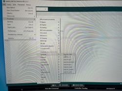 Widok menu programu Arduino IDE na ekranie komputera.
