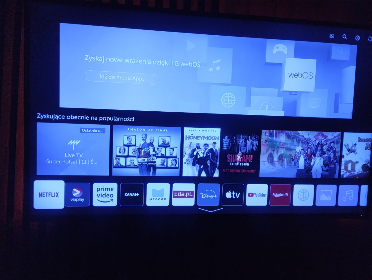 Przewaga Niebieskiego Koloru W Telewizorze Lg