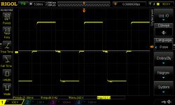 Kształt napięcia w przetwornicach 12/230V 100-150W i 500W (1000W szczyt)