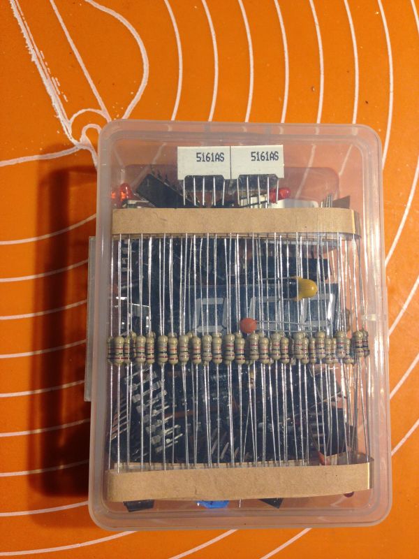 6-bitowy zegarek dla początkującego do lekcji lutowania Ciekawy zestaw z Chin.