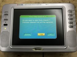 Comparison of small displays 7" 8" for monitoring and more, measurements