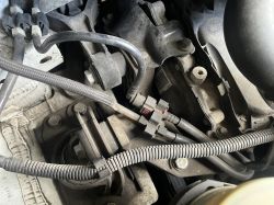 Opel Vivaro 2.0 90KM 2008 – jak wpiąć LM do czyszczenia układu paliwowego bez baku?