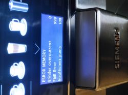 Ekran ekspresu Siemens z listą komunikatów „ERROR MEMORY” i kodami błędów.