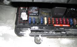 - Audi 80 B4 podczas jazdy zapalił się check samochód zgasł i długo kręcił