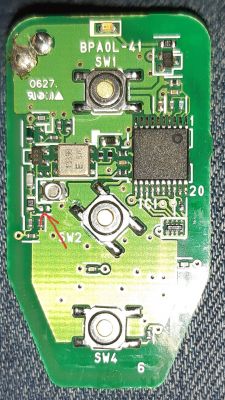 KIA Carens 3 - Jaki element elektroniczny brakuje na płytce pilota?