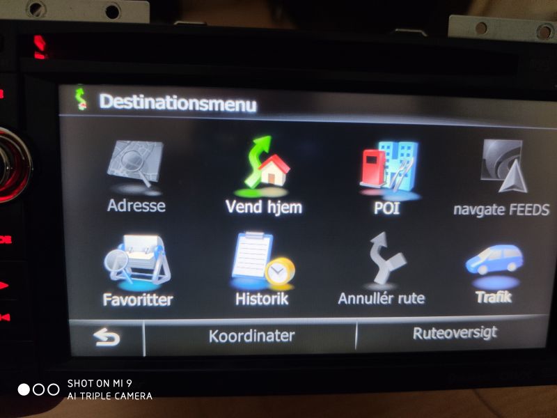 Pioneer AVIC-F930BT - Ikony nieaktywne po podłączeniu, jak przywrócić?