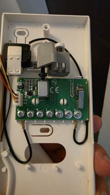 Please help to wire Farfisa PT510W Intercom Station with 4 twisted pair cores