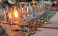 NIXIE-NEON zegar "Powrót do korzeni elektroniki cyfrowe NIXIE-NEON zegar "Powrót do korzeni elektroniki cyfrowe