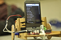 Tankboot robot sterowany HTC G1 z sytemem Android
