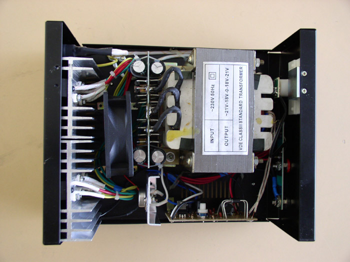 Zasilacz stabilizowany (FSP 20/22A) - stabilizacja ciagla?