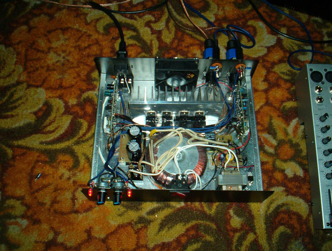 Zestaw nagłośnieniowy 2x100W RMS