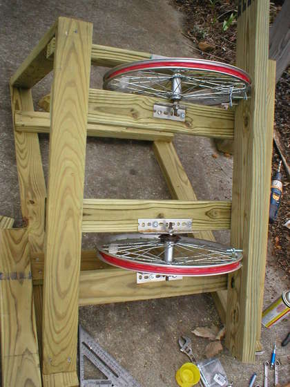 Panel słoneczny z automatyczną regulacją kąta nachylenia