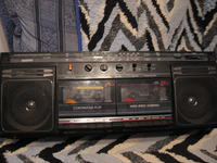 Radiomagnetofon Sanyo MW166LO - buczy po włączeniu do sieci Radiomagnetofon Sanyo MW166LO - buczy po włączeniu do sieci