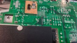 Samsung UE40NU7112K - Podswietlenie bardzo słabo świeci.