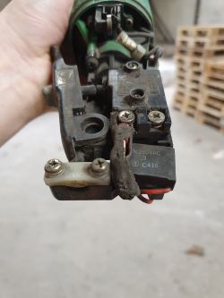 Szlifierka Hitachi G13YC podłączenie kabla zasilającego
