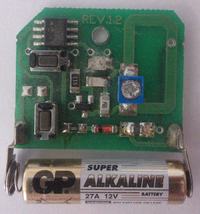 Pilot autoalarmu: skrócony zasięg i uszkodzenie po zabawie dziecka