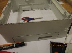 DIY Lightweight PC Case: Choosing Putty & Paint for 100% Plastic Housing, Resin Canvas, & 2mm Gaps