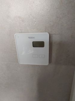 Piec Defro Smart 20 kW - jak podłączyć sterownik Tech L7 do pompy?
