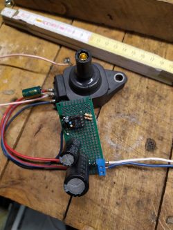 Pastuch elektryczny, elektryzator - prosto i tanio z cewki zapłonowej. Pastuch elektryczny, elektryzator - prosto i tanio z cewki zapłonowej.