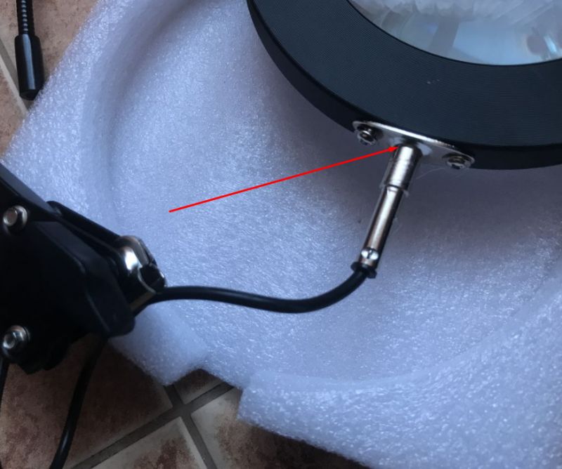 Print-experiment - repairing a workshop light, replacing a metal component