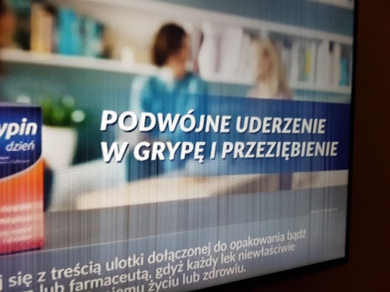 JVC LT-55VU83A - Pasy na ekranie. Nie działa pilot.
